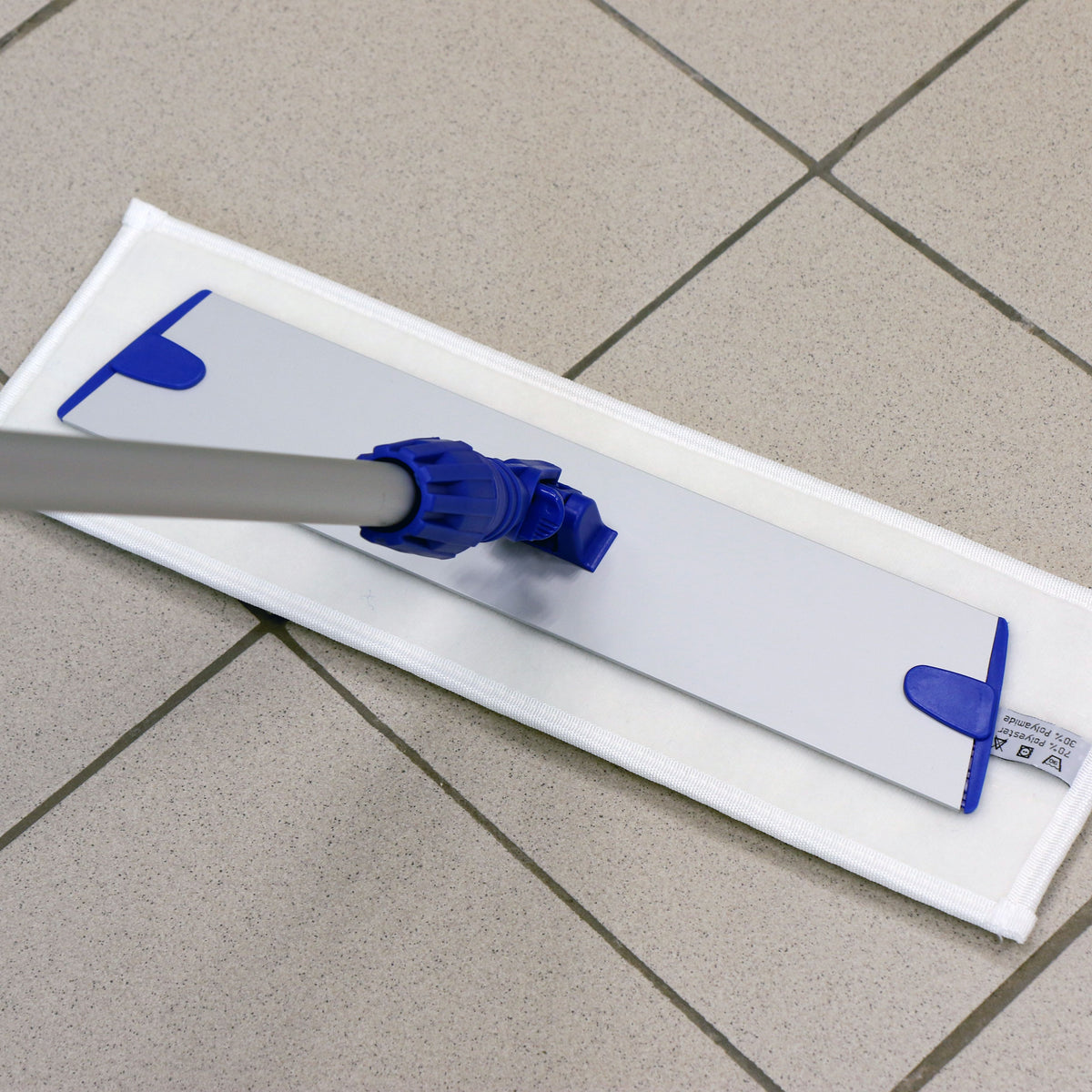 Mop grattant en microfibres idéal pour nettoyer tous les sols